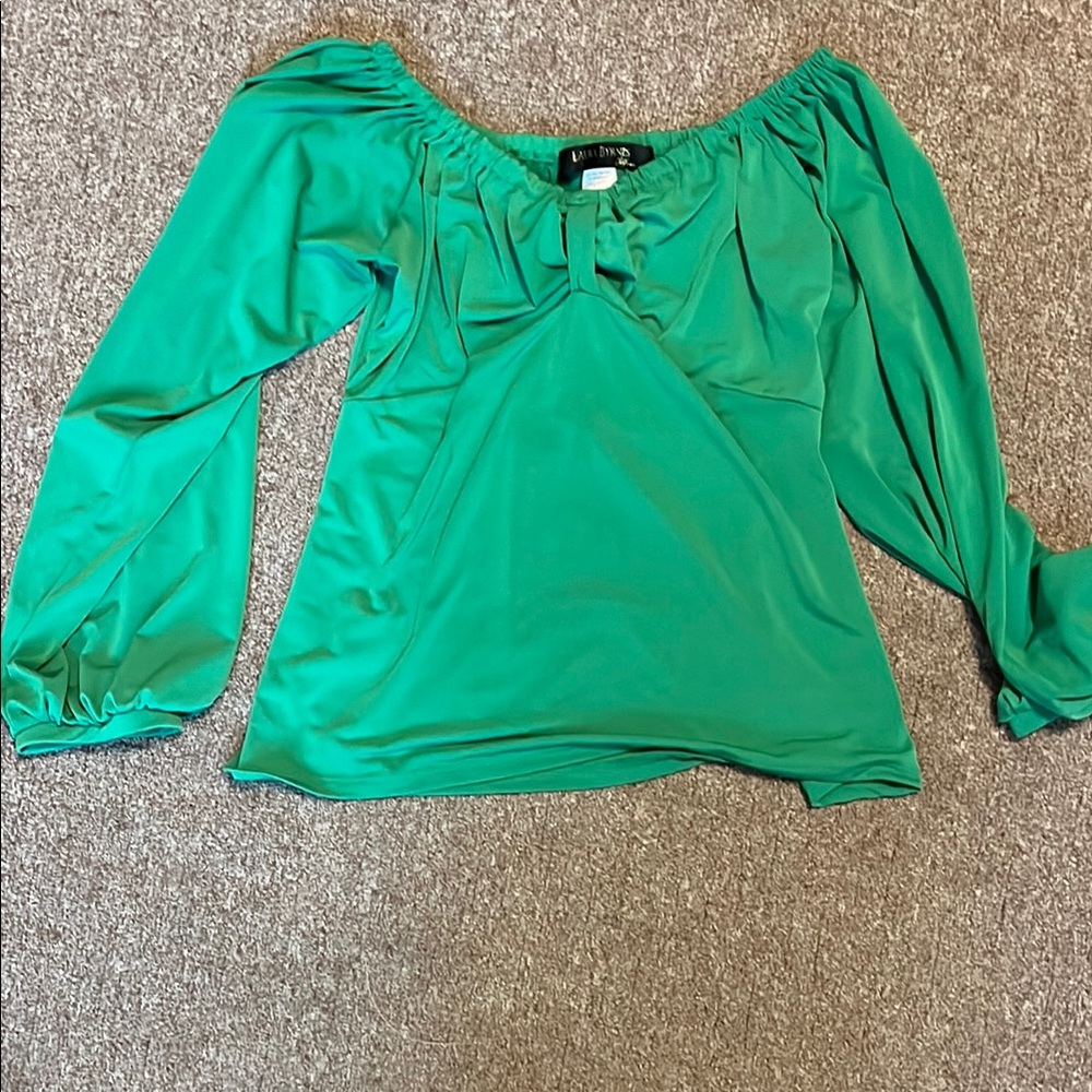 Laure Byrnes green Top